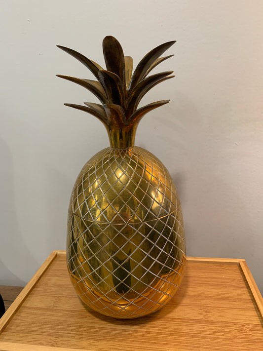 Brass Pineapple w/Lid