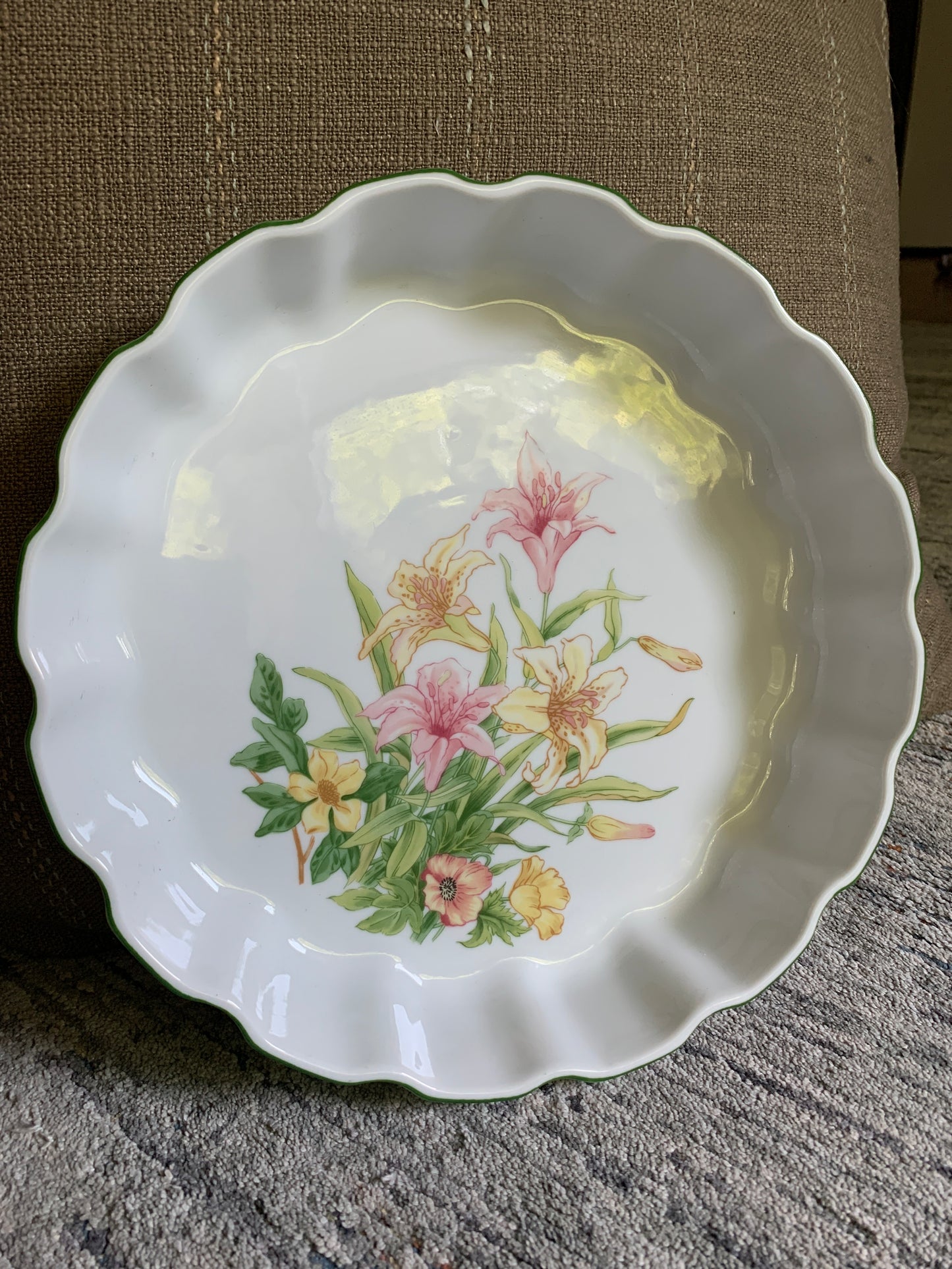 Jade Lily Porcelain Dish