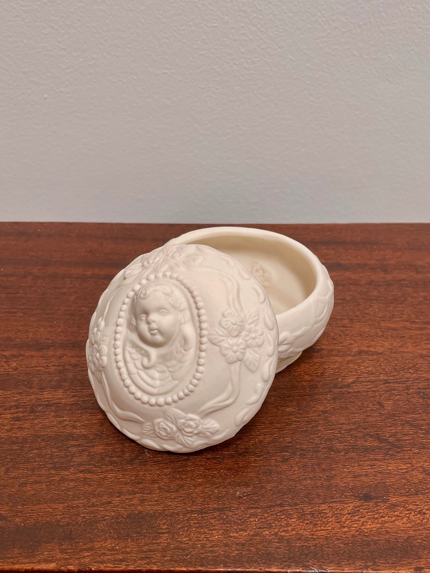 Porcelain Trinket Box