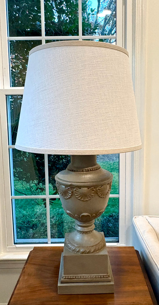 Urn Style Lamp