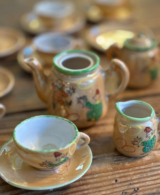 Tiny Tea Set