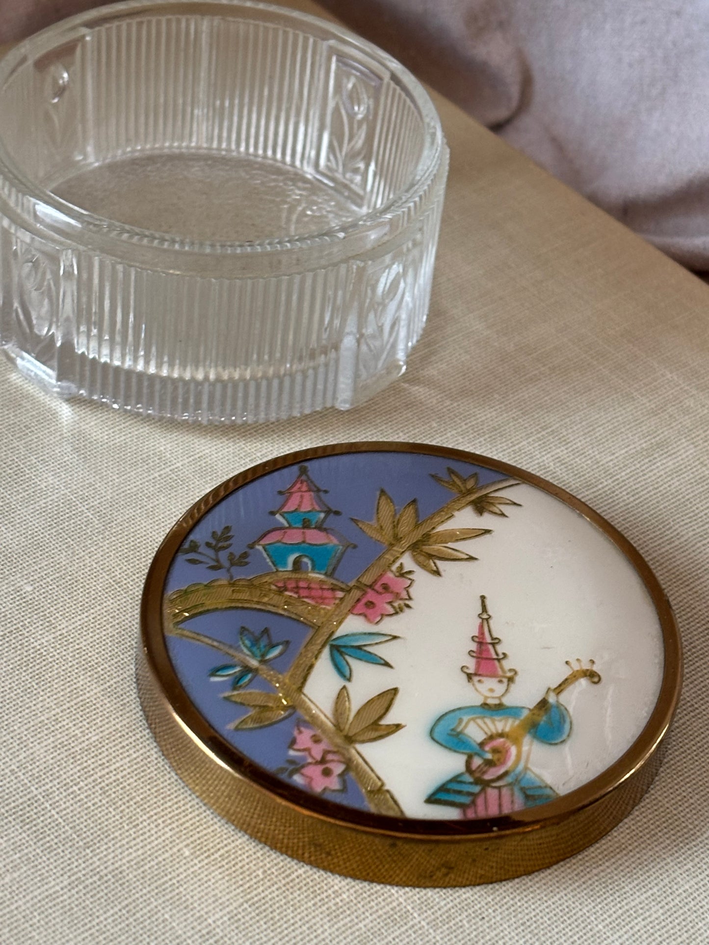 Chinoiserie Glass Powder Box