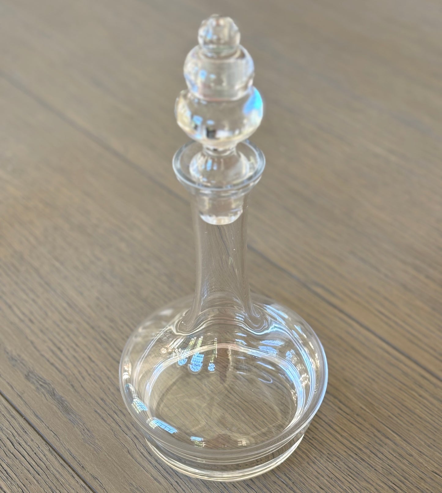 Glass Decanter With Stopper